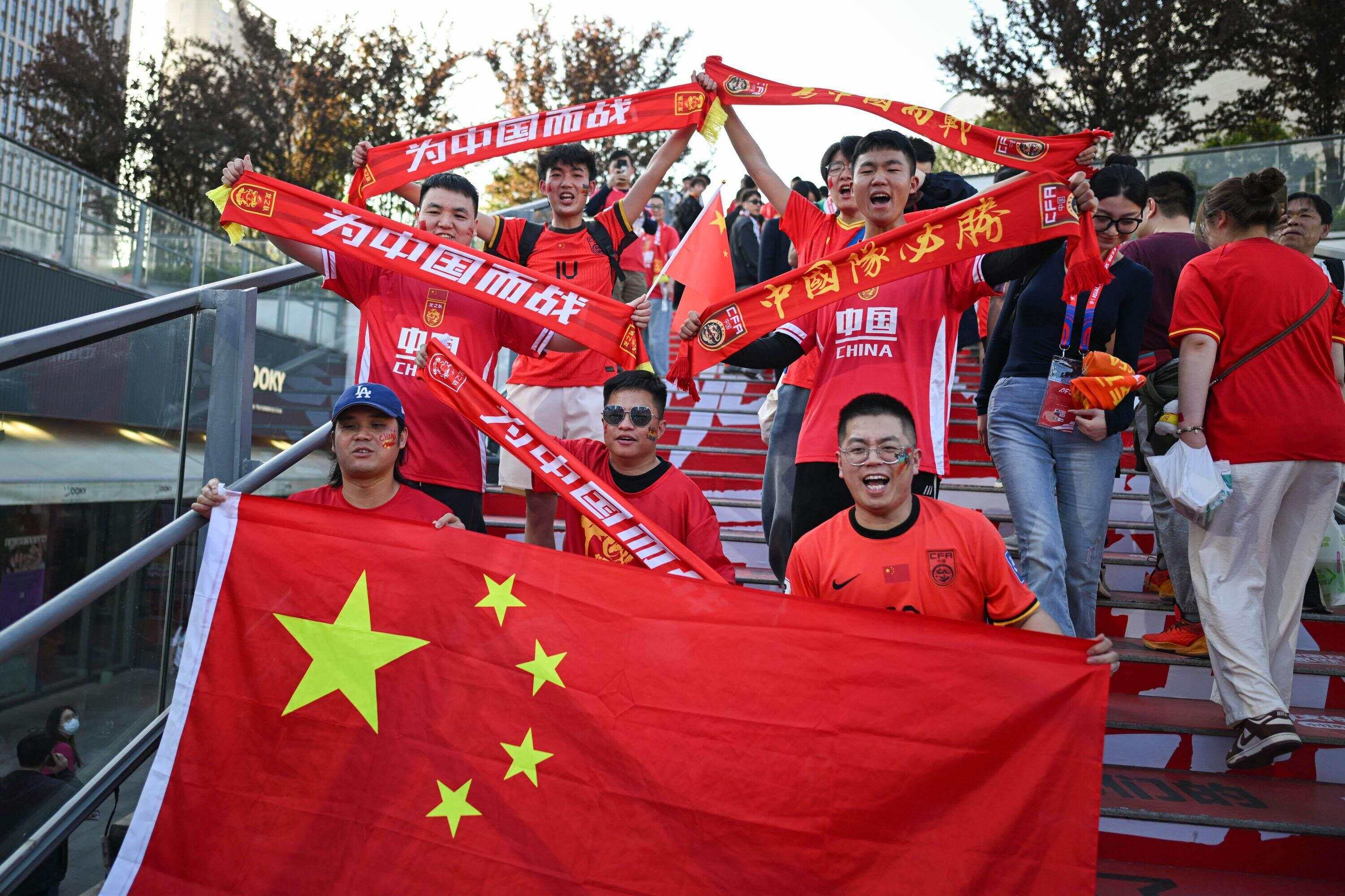 红红火火：国际国家杯赛掀起热潮
