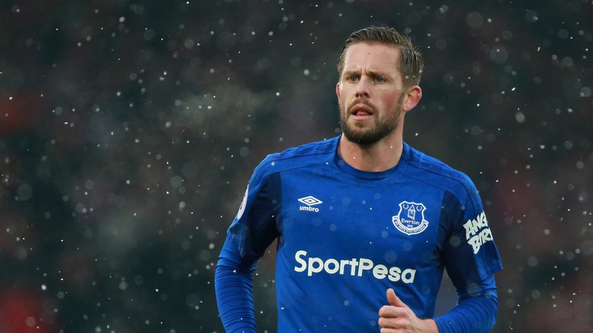 世界杯预选赛转会风云：丹佛掘金盯上锋线强援，梅德韦杰夫或成交易筹码